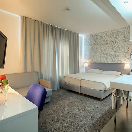 Jona Apartment *
