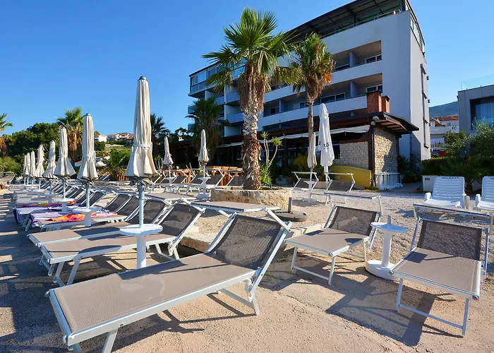 Apartment Jona Podstrana